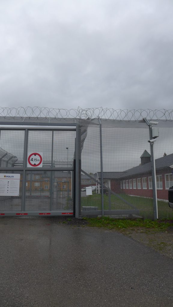 Inngangsporten på Trandum