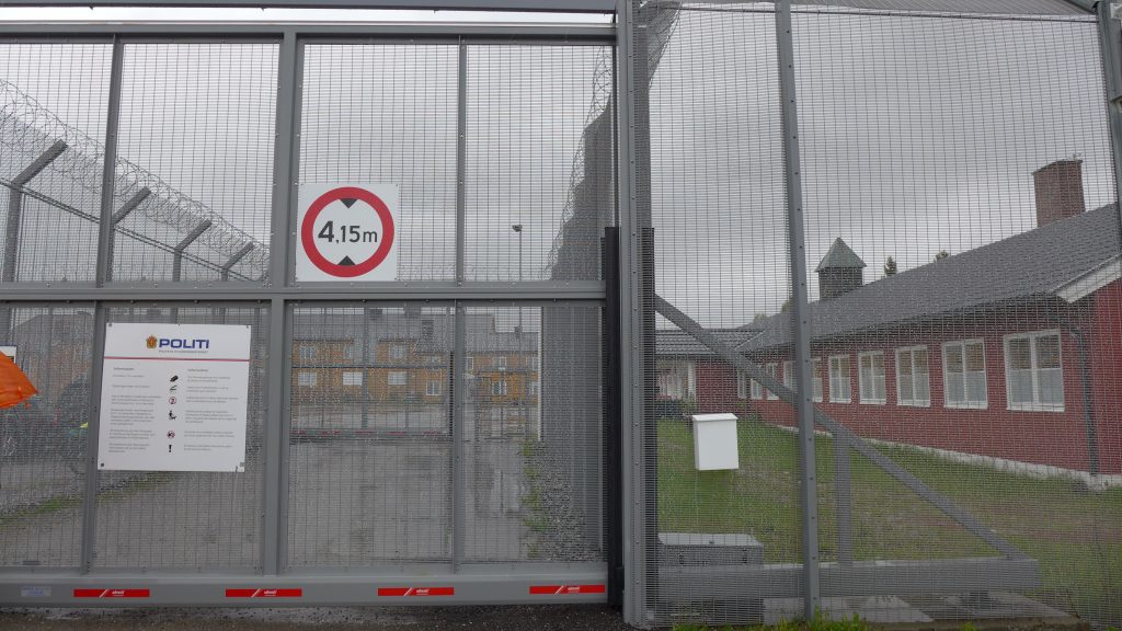 Inngangsporten på Trandum