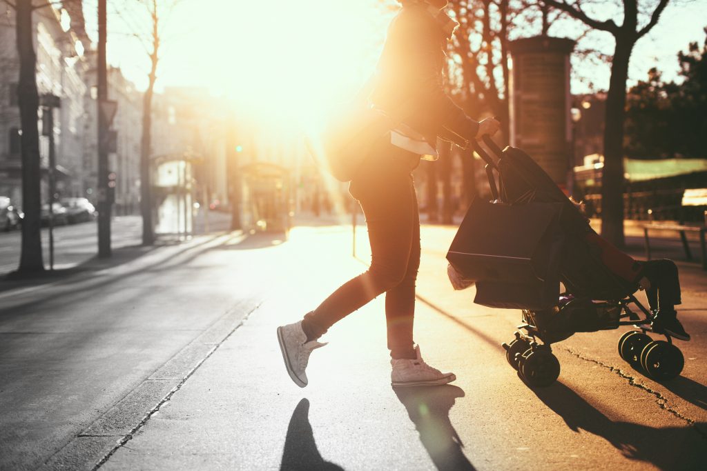 person med barnevogn